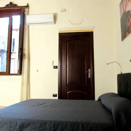 Bed & Breakfast Il Rifugio Di Garibaldi Neapel